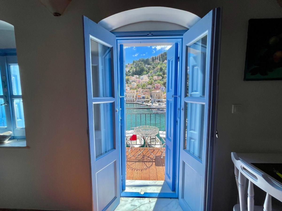 Nikolakis, Seafront - Harbor View Apartment Symi Exterior photo